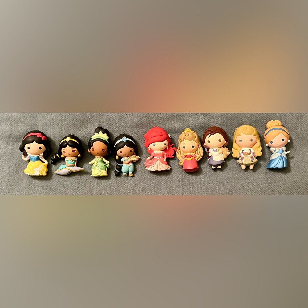 DISNEY PRINCESSES 3D FIGURINE SETS
